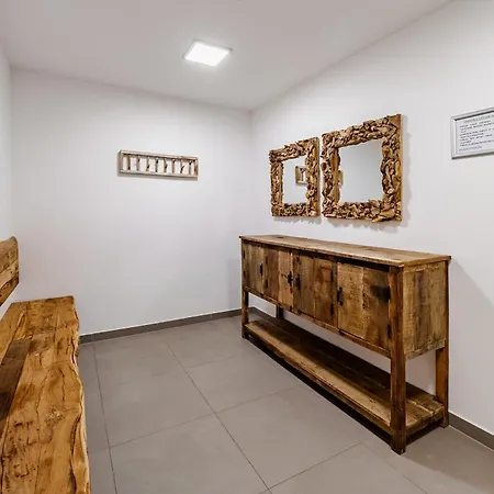 Διαμέρισμα Wellness Pila